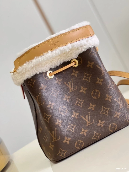 WIS LOUIS NÉONOÉ VUITTON BB 1111